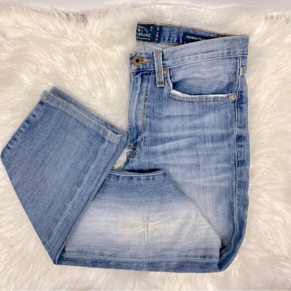 Lucky Brand 121 Heritage slim distress jeans W-29 L-32 light blue. - Picture 2 of 8